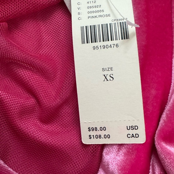 Maeve Elegant Pink Puff Sleeve Velvet Top - Picture 11 of 12